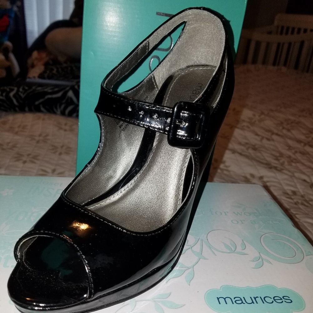 Maurices black pep toe heels